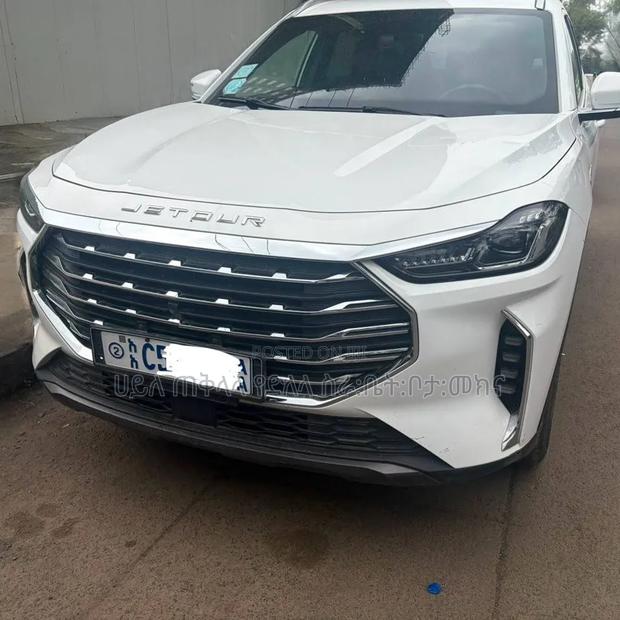 Jetour X70 Plus 2023 Off white