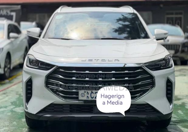 Jetour X70 Plus 2022 White