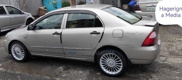 Toyota Corolla 2006 Gold