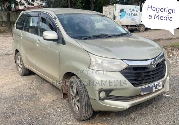 Toyota Avanza 2016 Gold
