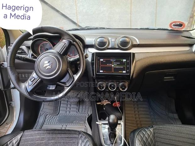 Suzuki Swift 2022 White
