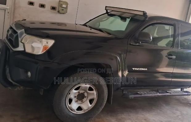 Toyota Tacoma 2012 Black