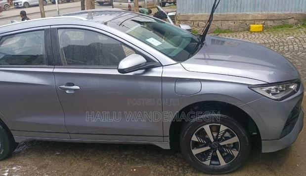 New BYD E2 43 kWh 94 hp FWD 2025 Gray