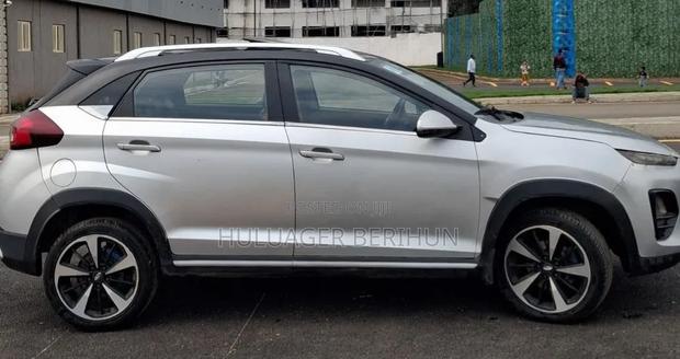 Chery Tiggo 2 2022 Silver