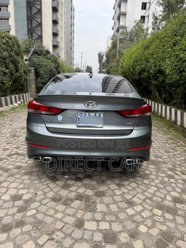 Hyundai Avante 2017 Silver
