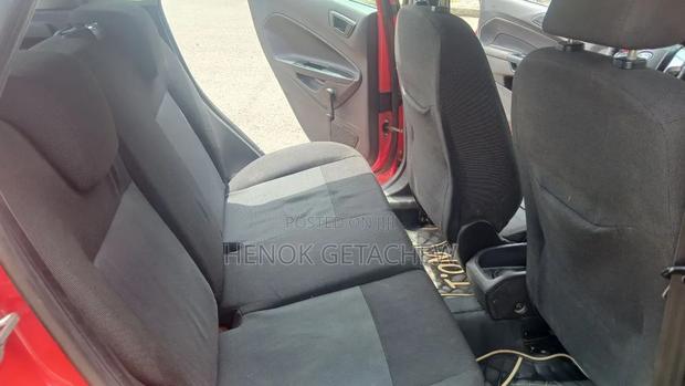 Ford Fiesta 2014 Red