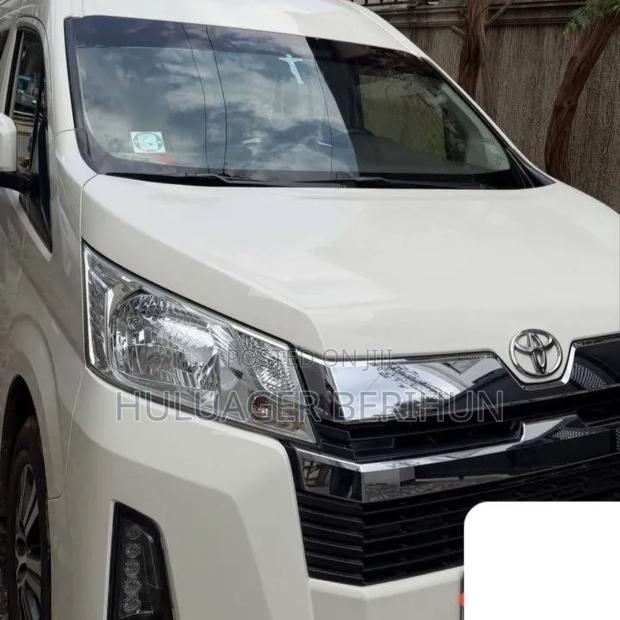 New Toyota Highlander 2022 White