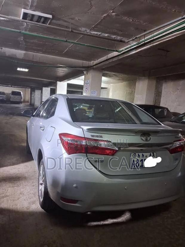 Toyota Corolla 2016 Silver