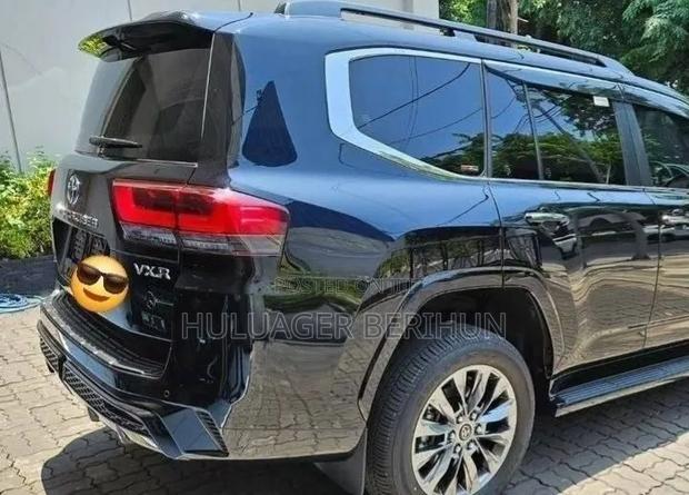 New Toyota Land Cruiser 2023 Black