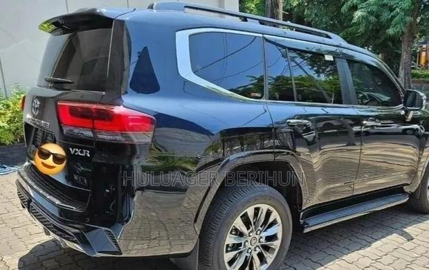 New Toyota Land Cruiser 2023 Black
