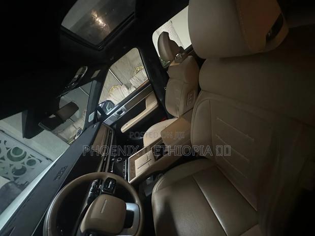 Hyundai Santa Fe 2024 White