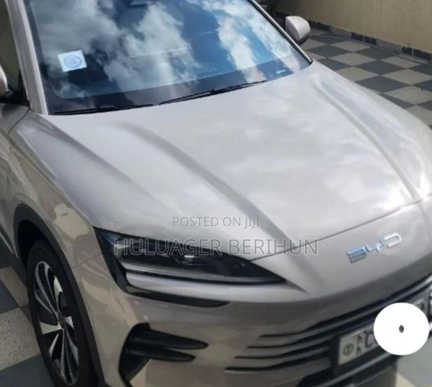 New BYD Song Plus 2024 Silver