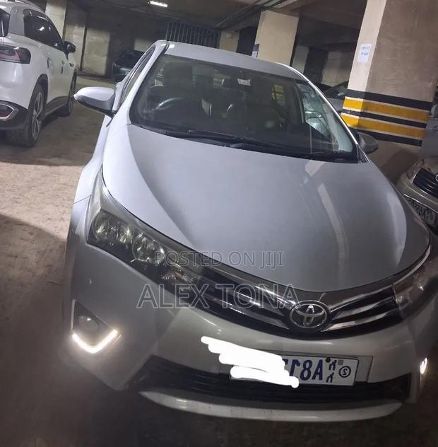 Toyota Corolla 2016 Silver