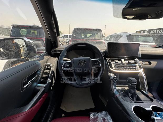 New Toyota Land Cruiser 2025 Matt Black