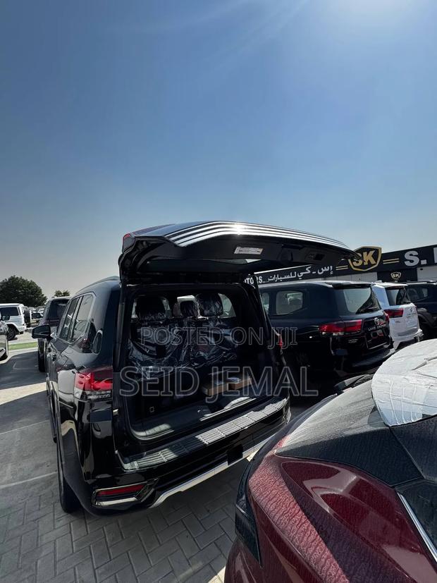 New Toyota Land Cruiser 2025 Matt Black