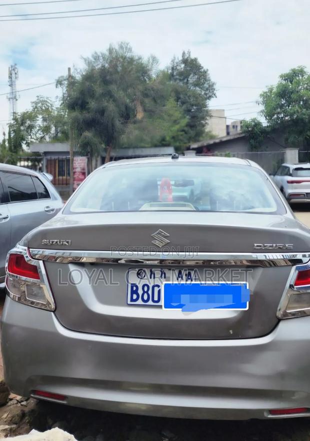 Suzuki Dzire 2022 Silver