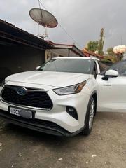 Toyota Highlander 2024 White for sale