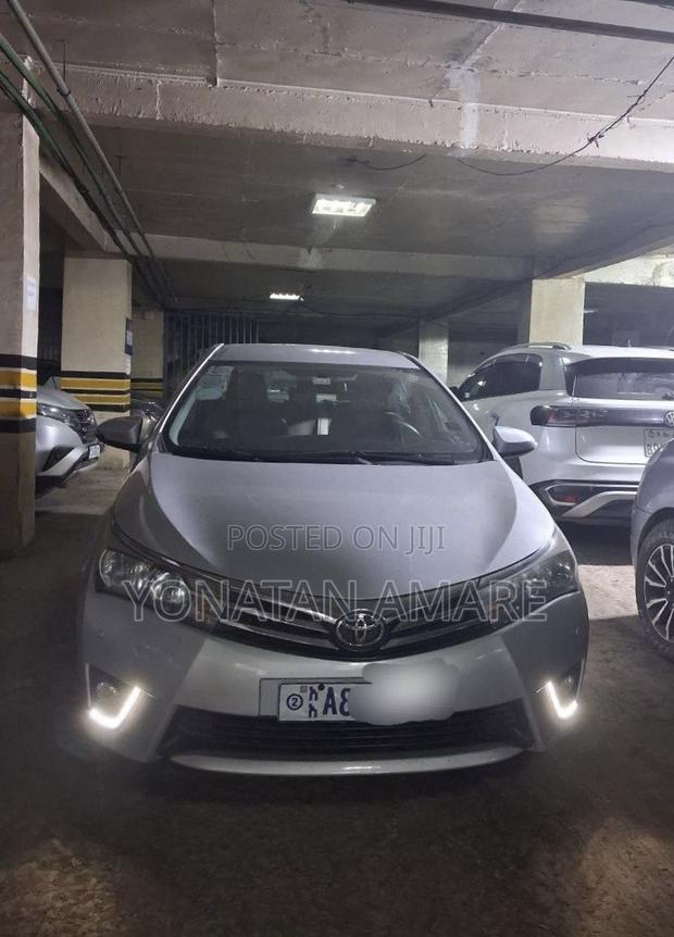 Toyota Corolla 2016 Silver