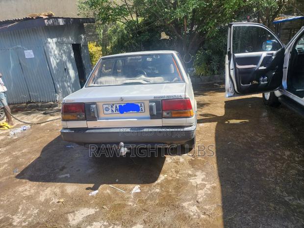 Toyota Corolla 1985 Gray