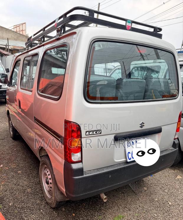 Suzuki Eeco 2024 Silver