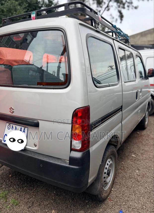 Suzuki Eeco 2024 Silver