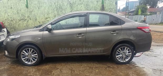 Toyota Yaris 2015 Blue