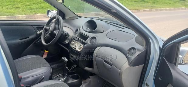 Toyota Vitz 2003 Gray