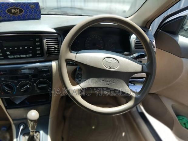 Toyota Corolla 2003 White