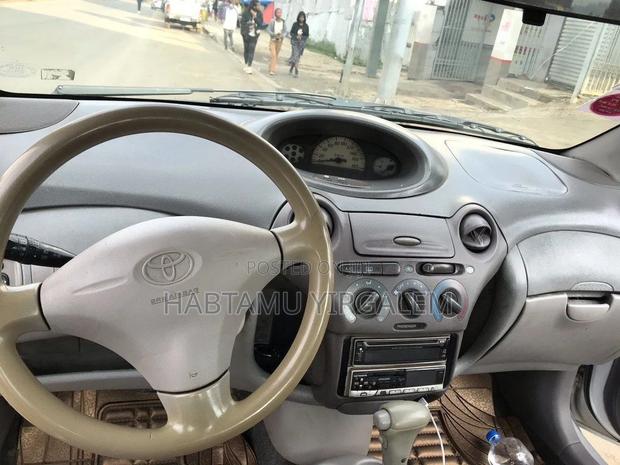 Toyota Corolla 2003 White