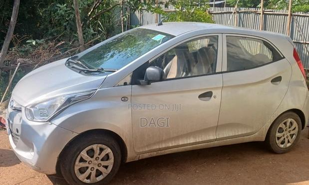 Hyundai Eon 2015 Silver