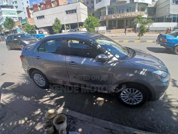 Suzuki Dzire 2022 Gray