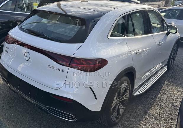 Mercedes-Benz EQE 2025 Ivory