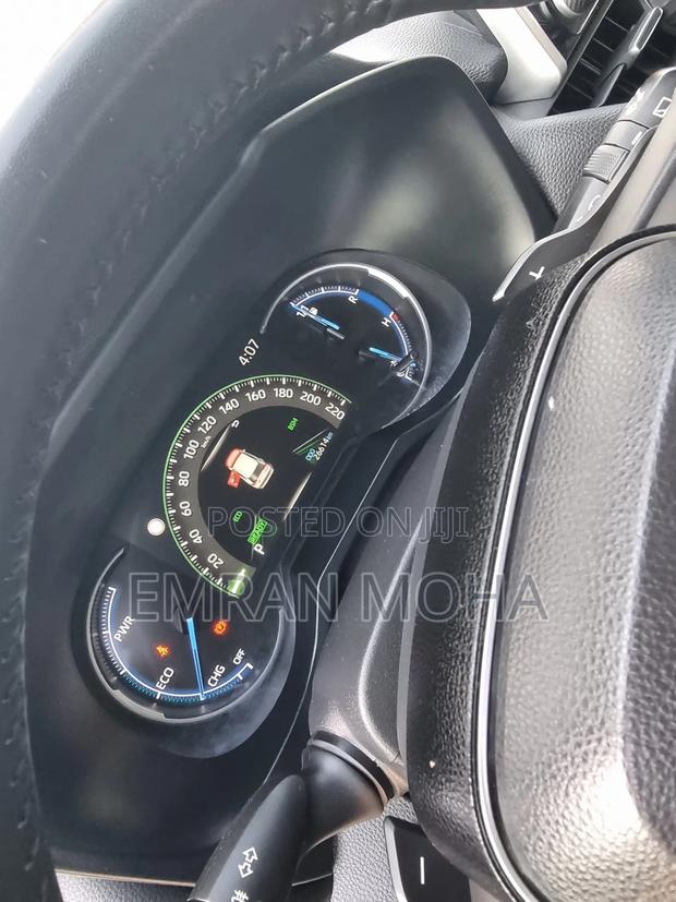 Toyota RAV4 2022 Green