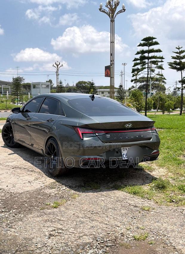 Hyundai Avante 2023 Gray