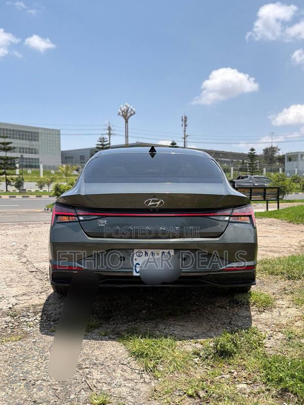 Hyundai Avante 2023 Gray