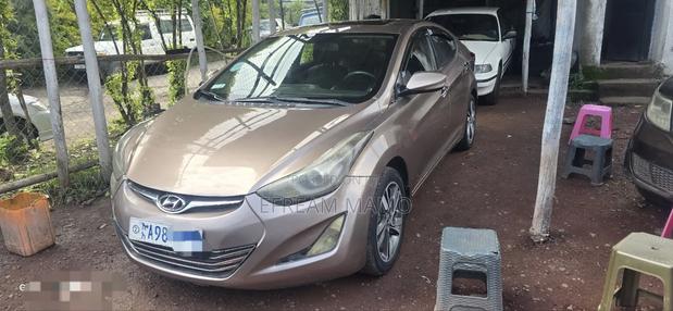 Hyundai Elantra 2014