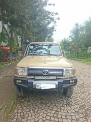 Toyota Land Cruiser 2012 Gold for sale