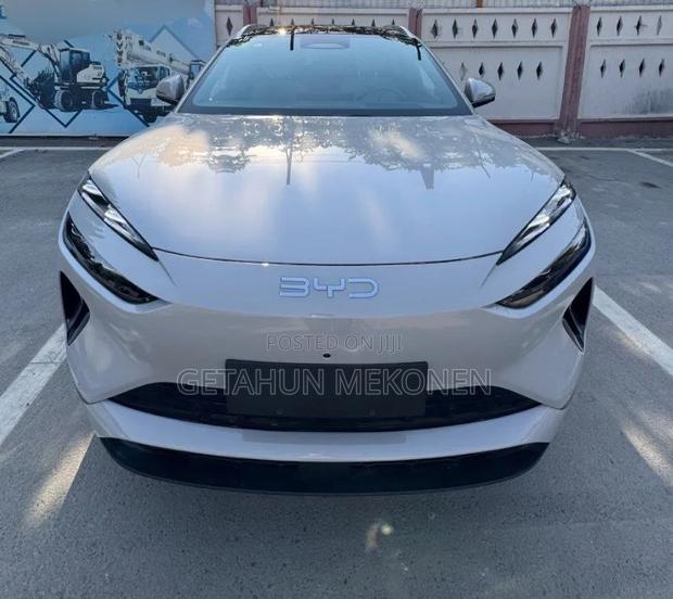 New BYD Seal 6 EV 2026 White