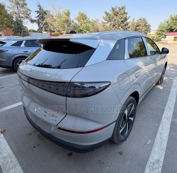 New BYD Seal 6 EV 2026 White