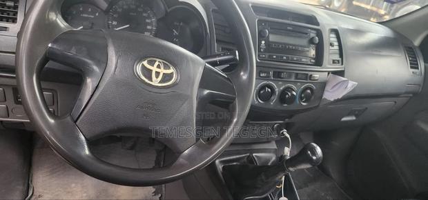 Toyota Hilux 2013
