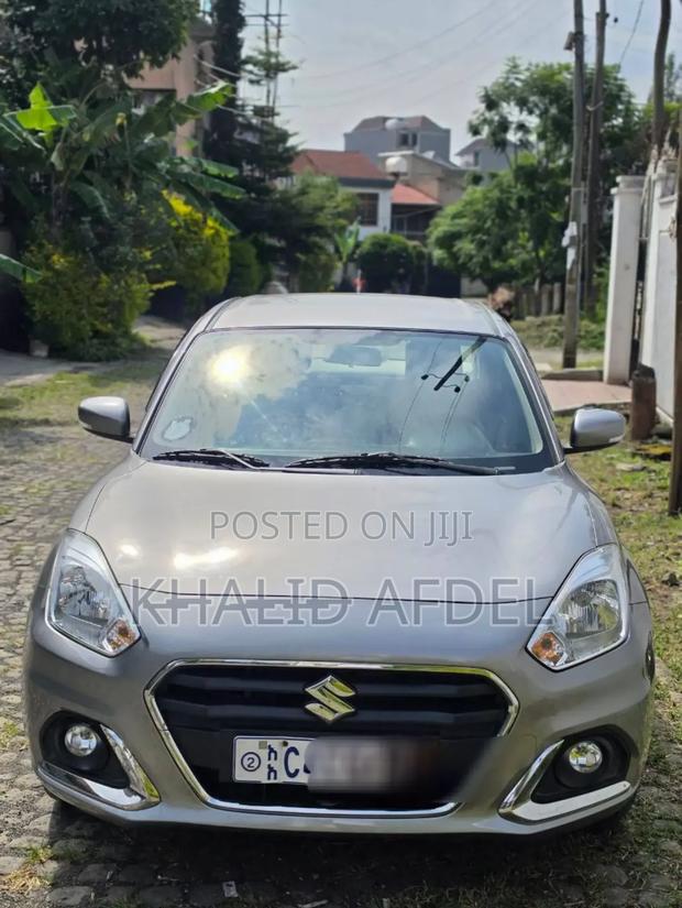 Suzuki Dzire 2022 Silver