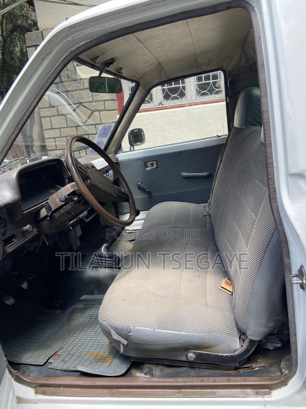 Toyota Hilux 1993 White
