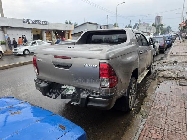 Toyota Hilux 2020