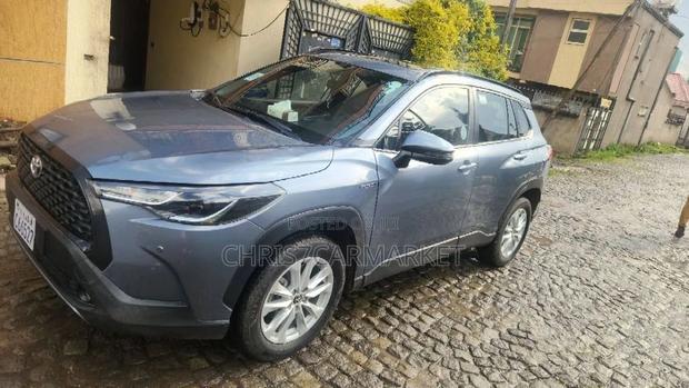 Toyota Corolla Cross 2024 Gray