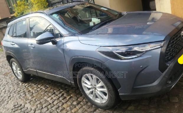 Toyota Corolla Cross 2024 Gray