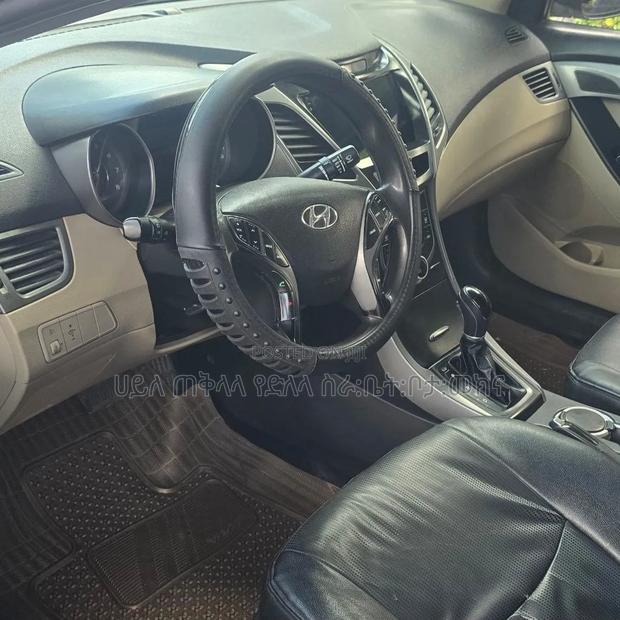 Hyundai Elantra 2014 Pearl