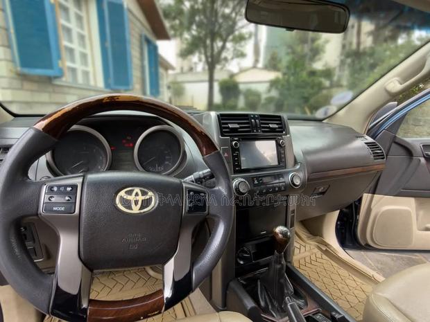 Toyota Land Cruiser Prado 2010 Beige