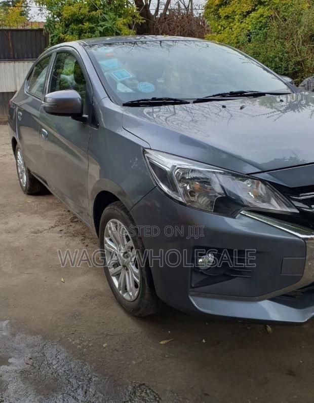 Mitsubishi Attrage 2021 Gray