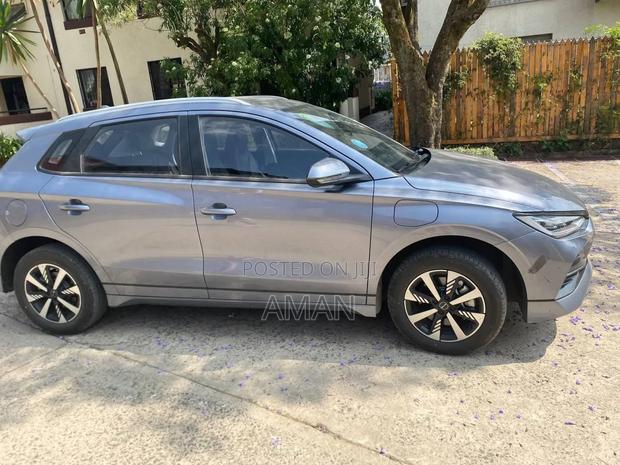 BYD E2 43 kWh 94 hp FWD 2025 Blue