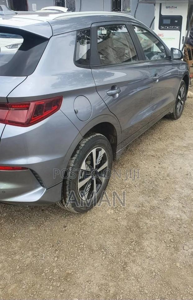 BYD E2 43 kWh 94 hp FWD 2025 Blue